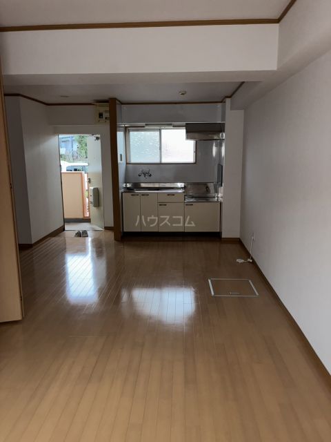 ヴィラージュ新鎌ヶ谷の居間写真