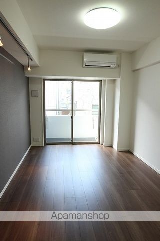 ステージグランデ練馬氷川台の居間写真