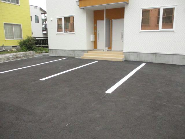 駐車場　駐車場