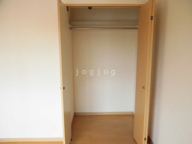 収納　収納が大きく、たくさんものが入ります。