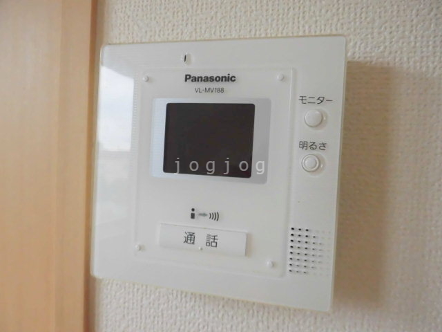 セキュリティ　モニター付きインターホンで来客確認も安心です！