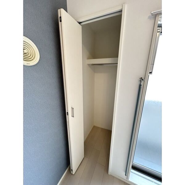 収納　※写真は同じマンションの違う部屋のものになります。