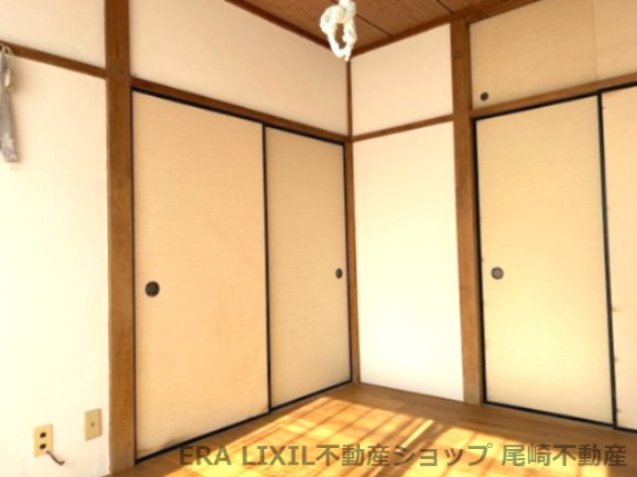 古澤ビルの居間写真