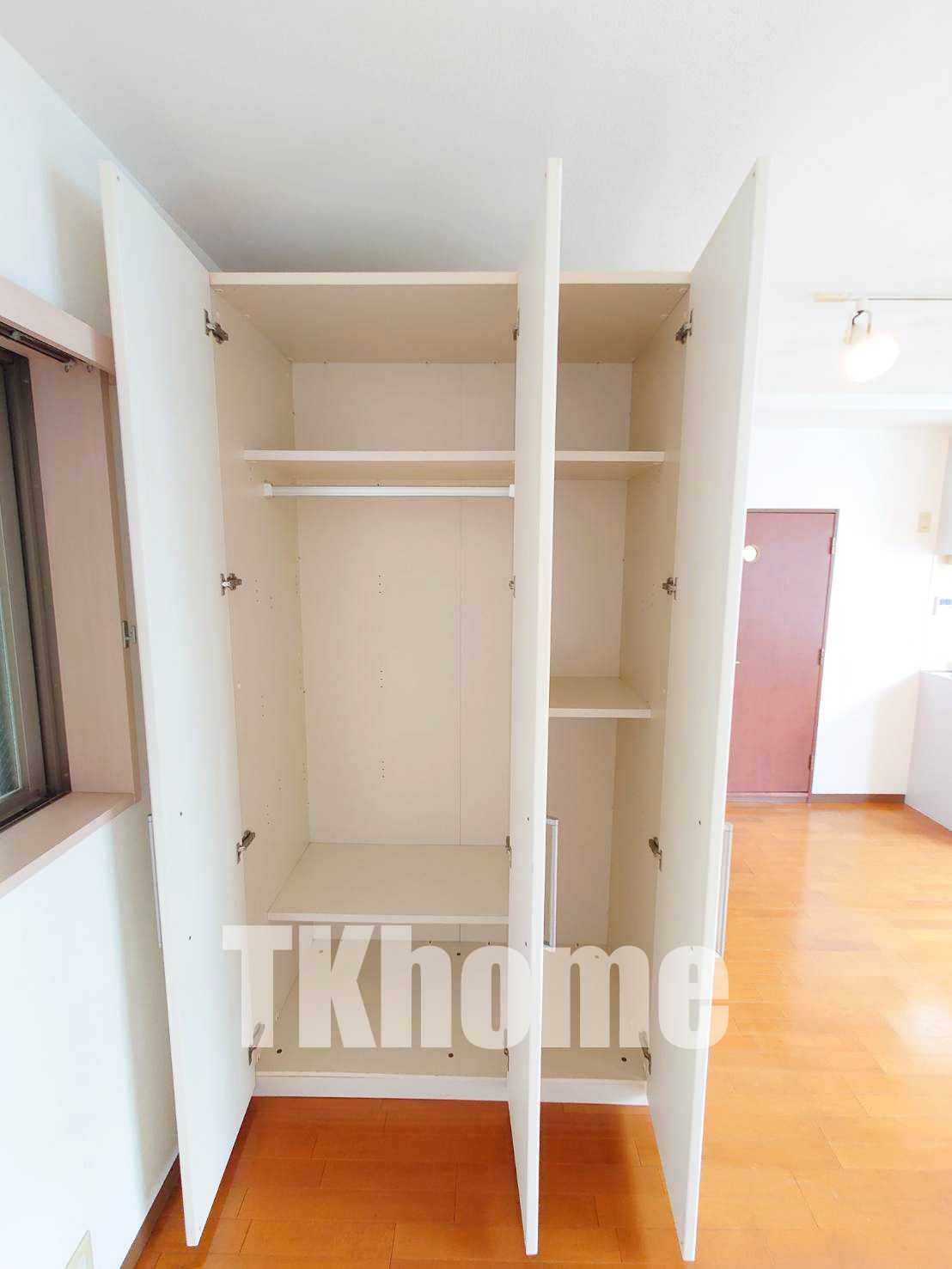 収納　可動式クローゼット※同マンション別室・参考写真