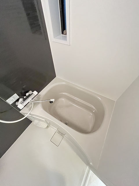 バス・シャワールーム　ゆったり過ごせるお風呂です