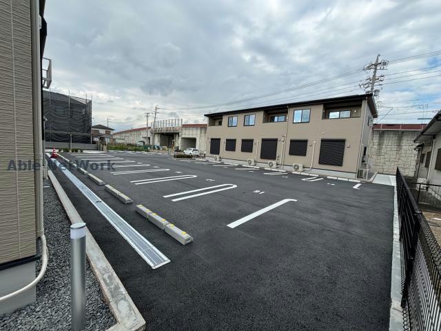 駐車場　駐車場