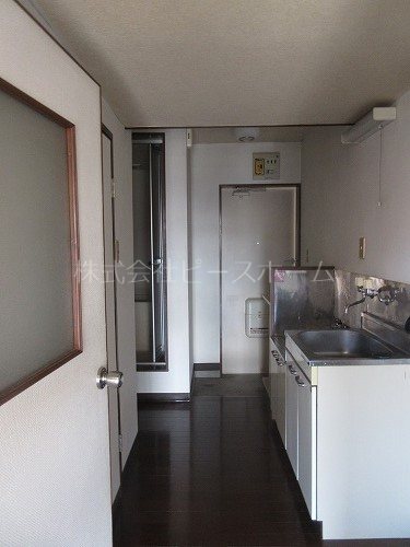 居室・リビング　※別号室参考写真