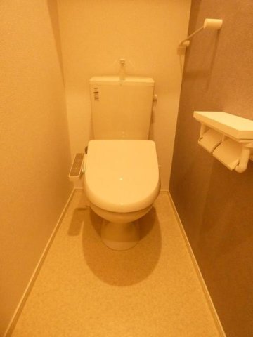 トイレ　コンパクトで使いやすいトイレです