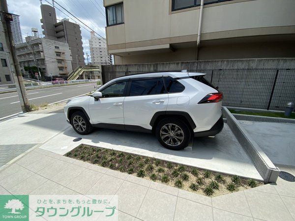 駐車場　駐車場
