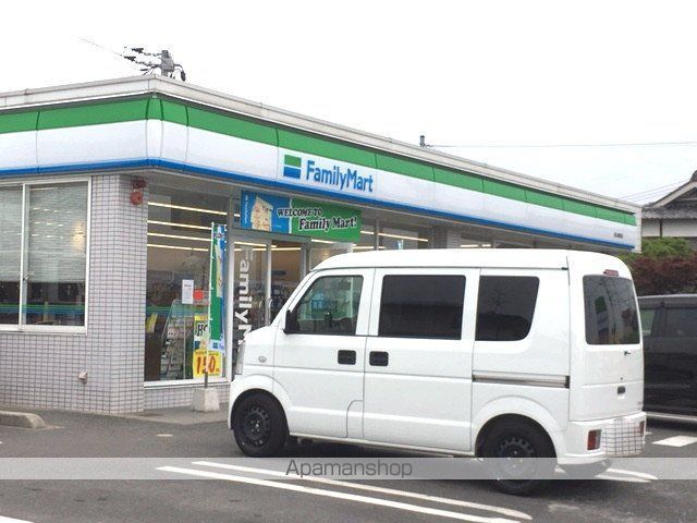 コンビニ　ファミリーマート東畦店（コンビニ）まで333m
