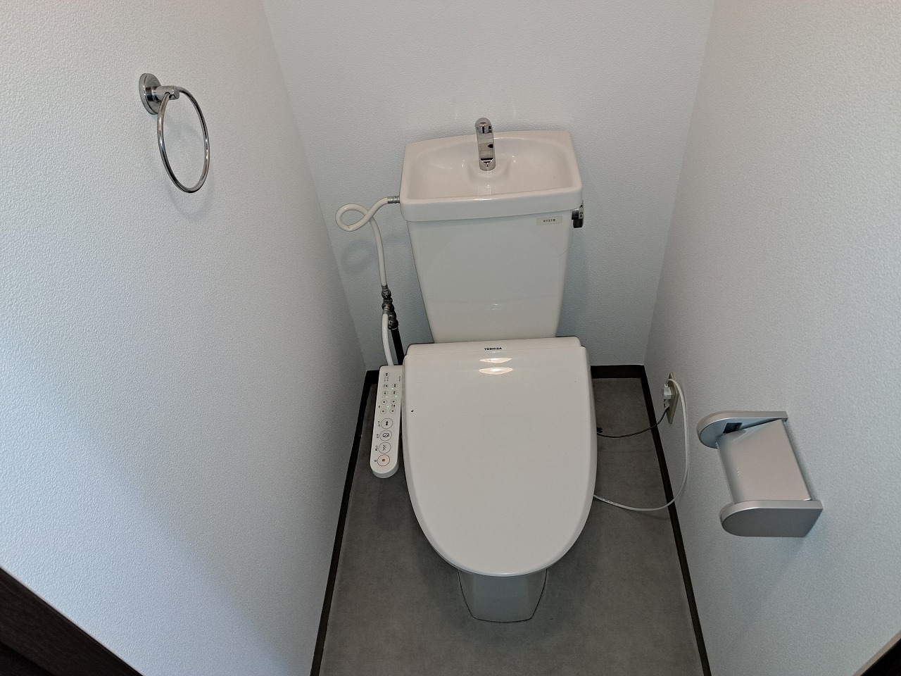 ライオンズマンション西千石のトイレ写真