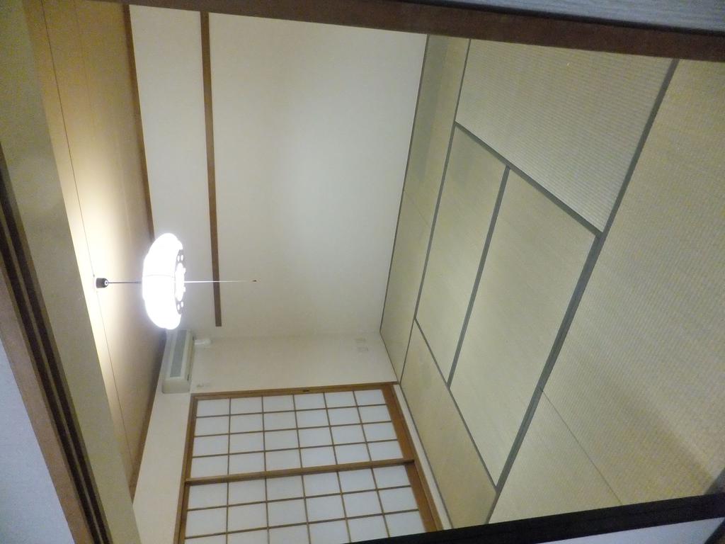 メゾンミカートの居間写真