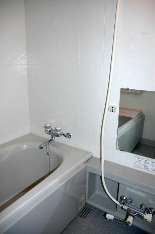 バス・シャワールーム　ゆったりユニットバス