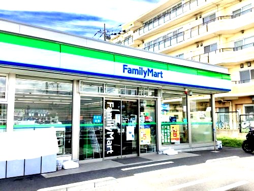 ショッピングセンター　ファミリーマート（ショッピングセンター）まで1114m