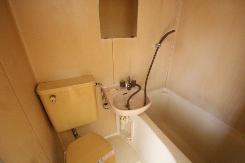 バス・シャワールーム　浴室です。