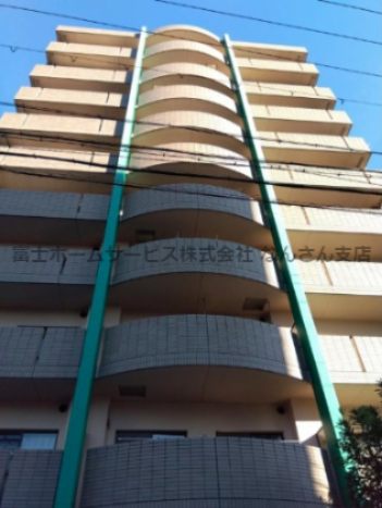 大阪市浪速区桜川のマンションの建物外観