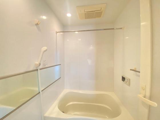 バス・シャワールーム　※別号室の写真です