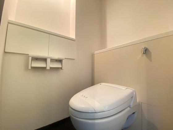 トイレ　※別号室の写真です