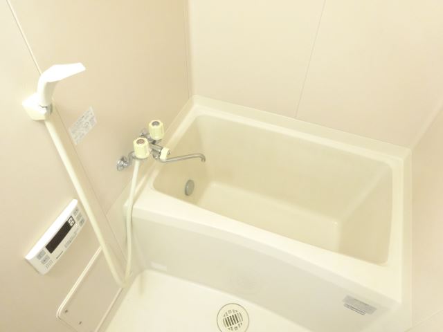 バス・シャワールーム　追焚き付きのバスルーム