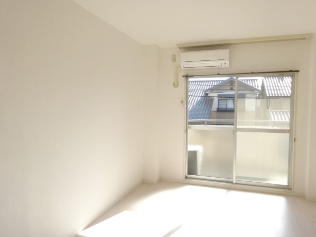 居室・リビング　日当たり良好