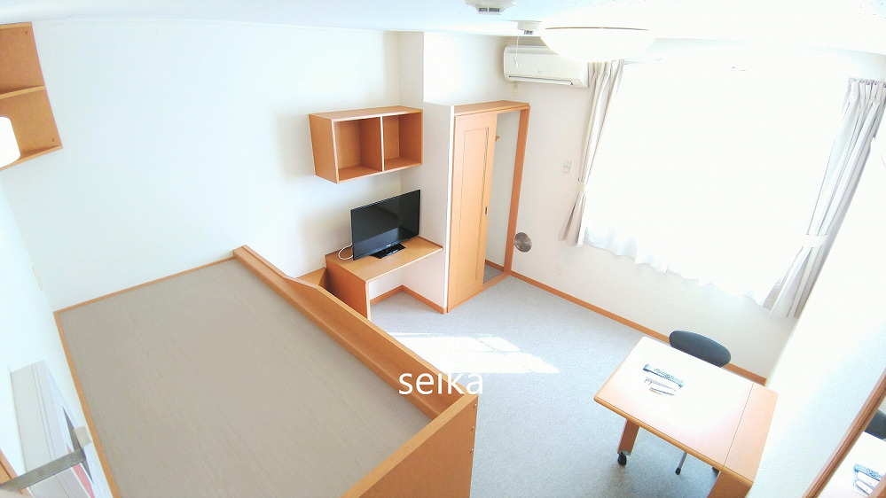 居室・リビング　造り付ベットタイプのお部屋です