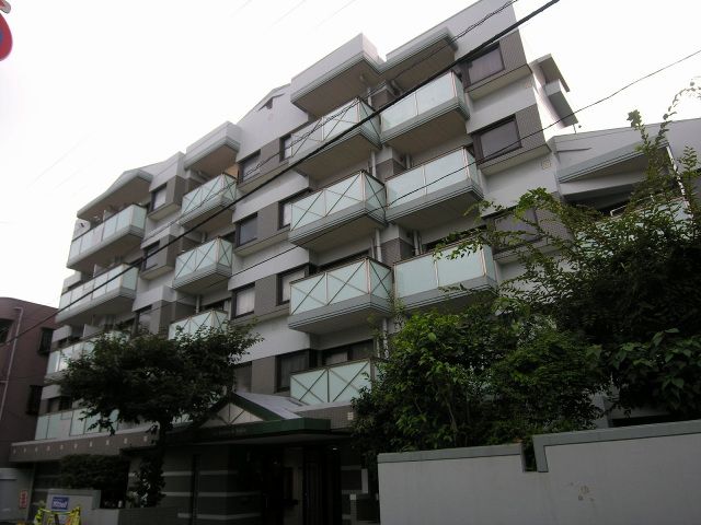 福岡市早良区昭代のマンションの建物外観