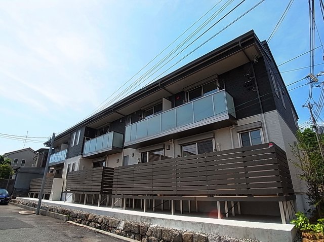 神戸市兵庫区矢部町のアパートの建物外観