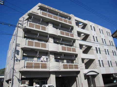 宇和島市本町追手のマンションの建物外観