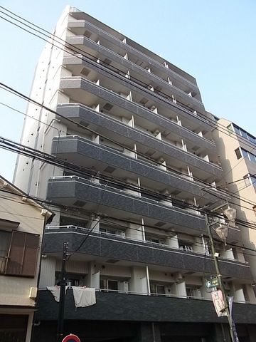 大田区西蒲田のマンションの建物外観