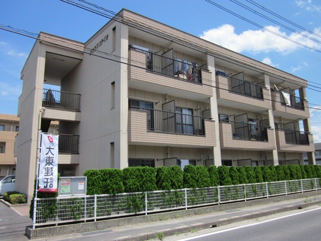 松江市東津田町のマンションの建物外観