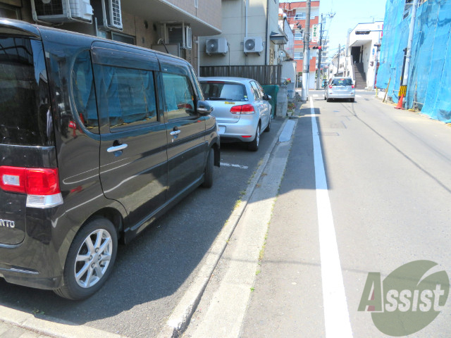 【仙台市青葉区八幡のマンションの駐車場】