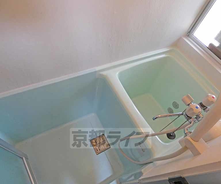 バス・シャワールーム　お風呂です