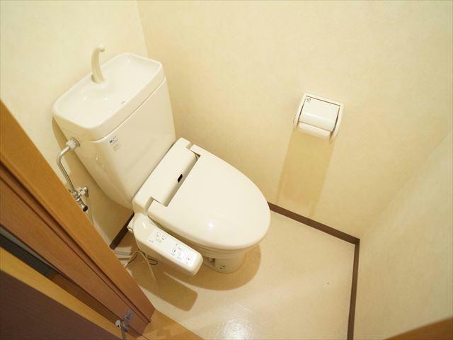 トイレ　※同物件別部屋です。