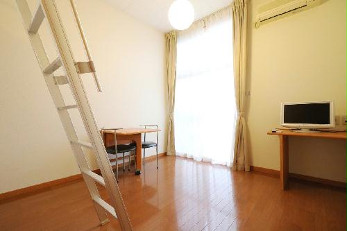 居室・リビング　家具家電付により急な転勤や新生活を今すぐスタートできます！