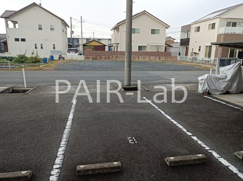 【姫路市勝原区山戸のアパートの駐車場】