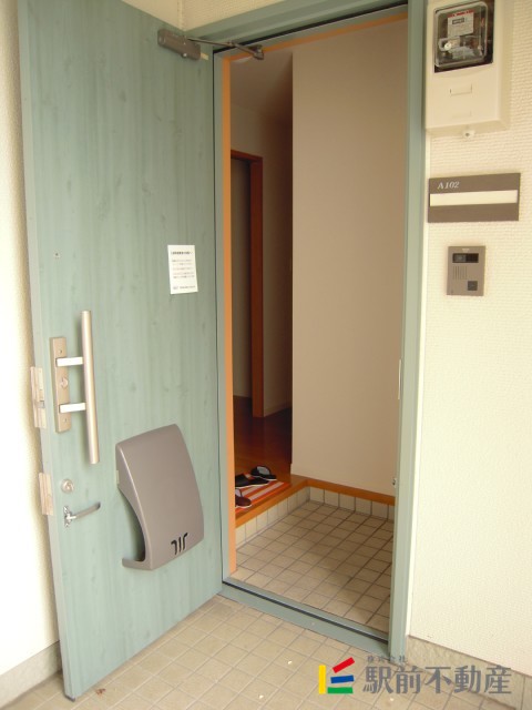 玄関　別部屋写真