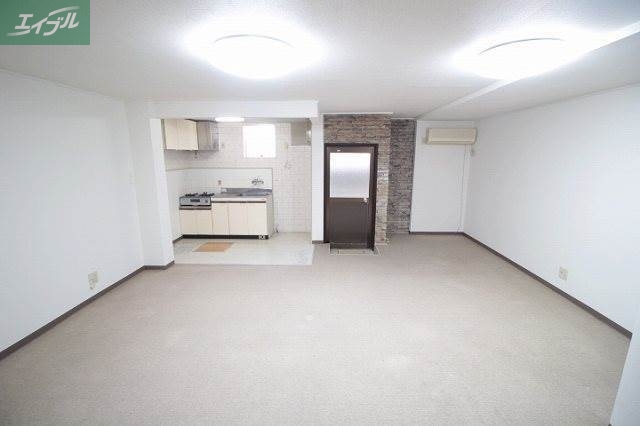 居室・リビング　カーペット