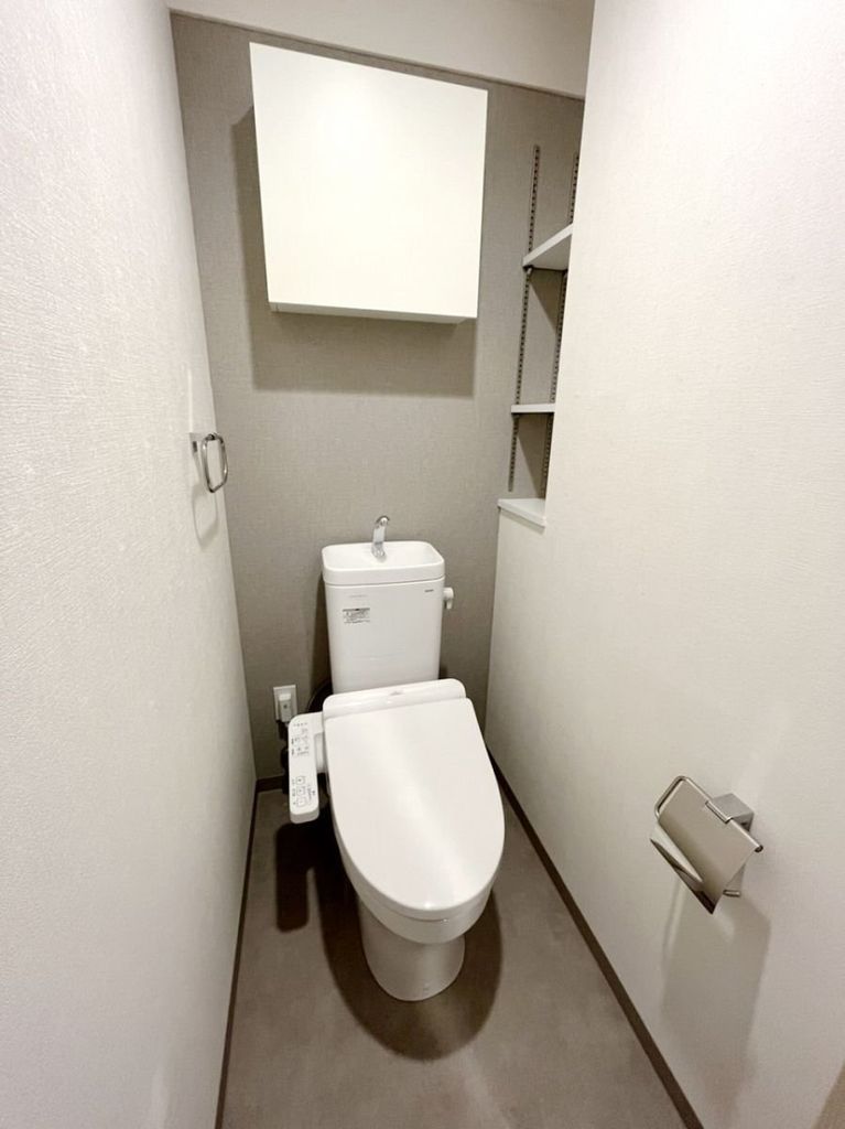 トイレ　別号室参考写真