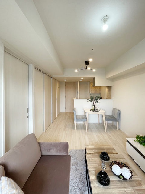 居室・リビング　※家具家電配置例モデルルーム参考写真