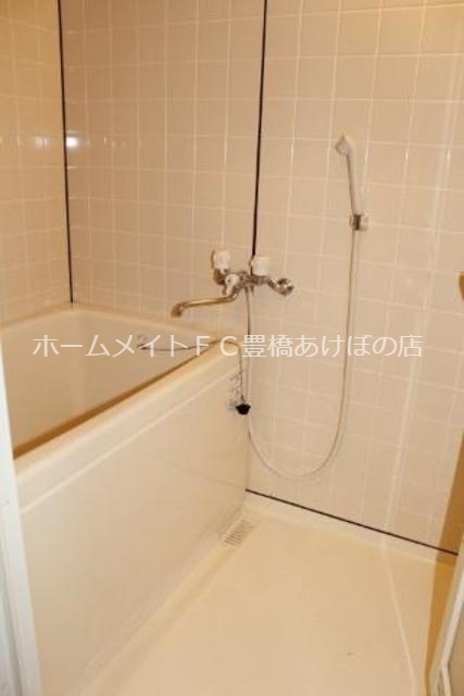 バス・シャワールーム　同型別部屋写真