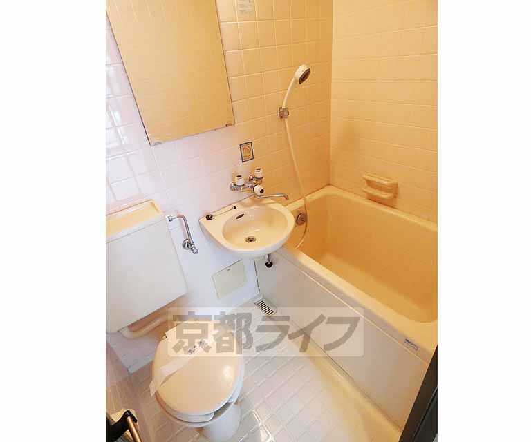 バス・シャワールーム　綺麗なユニットバスです・