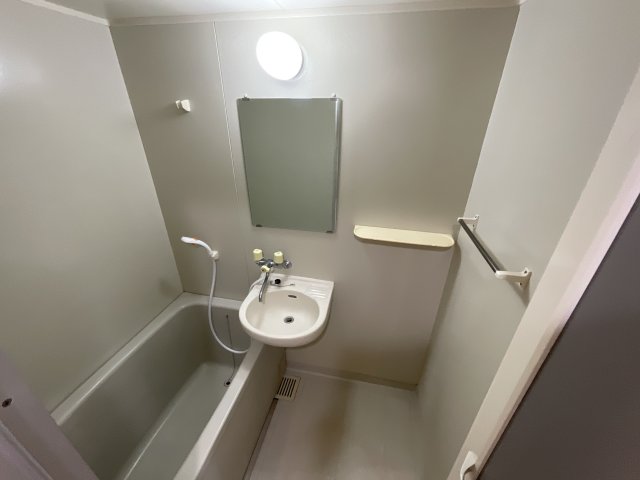 バス・シャワールーム　浴室です！！