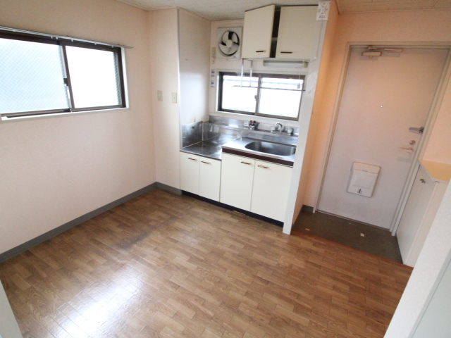 居室・リビング　２０１０２３　３０２