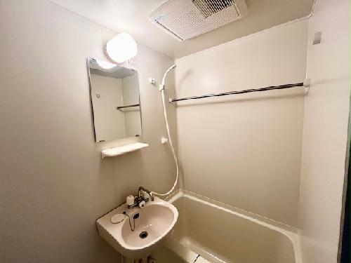 バス・シャワールーム　設備・仕様は号室により異なる為、現状を優先いたします。