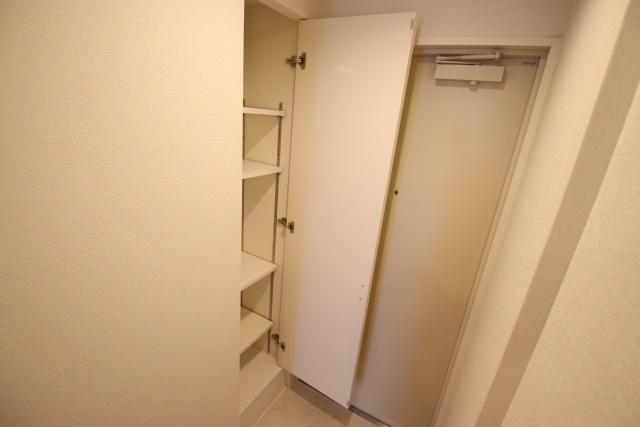 収納　※別室の参考写真の為、現況優先です。