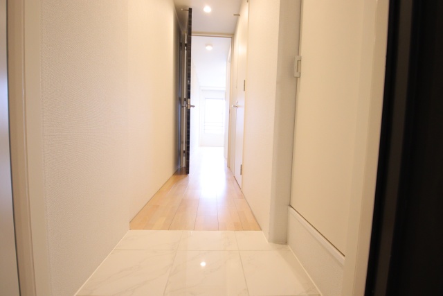 玄関　※別室の参考写真の為、現況優先です。