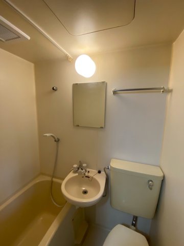 洗面設備　使いやすい洗面所です