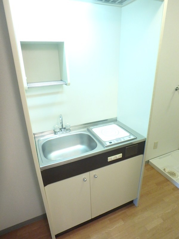 キッチン　IHのキッチンとなっています