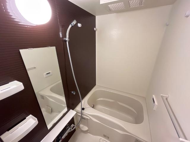 バス・シャワールーム　浴室乾燥機（イメージ）