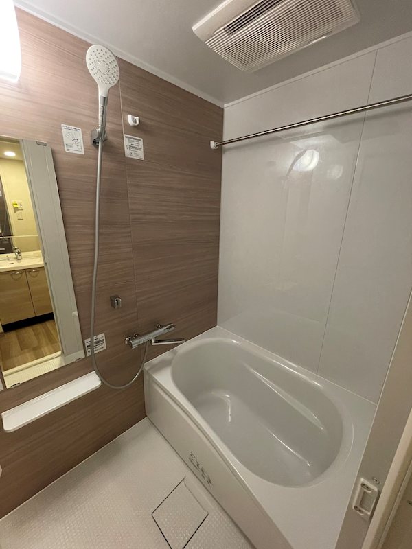 バス・シャワールーム